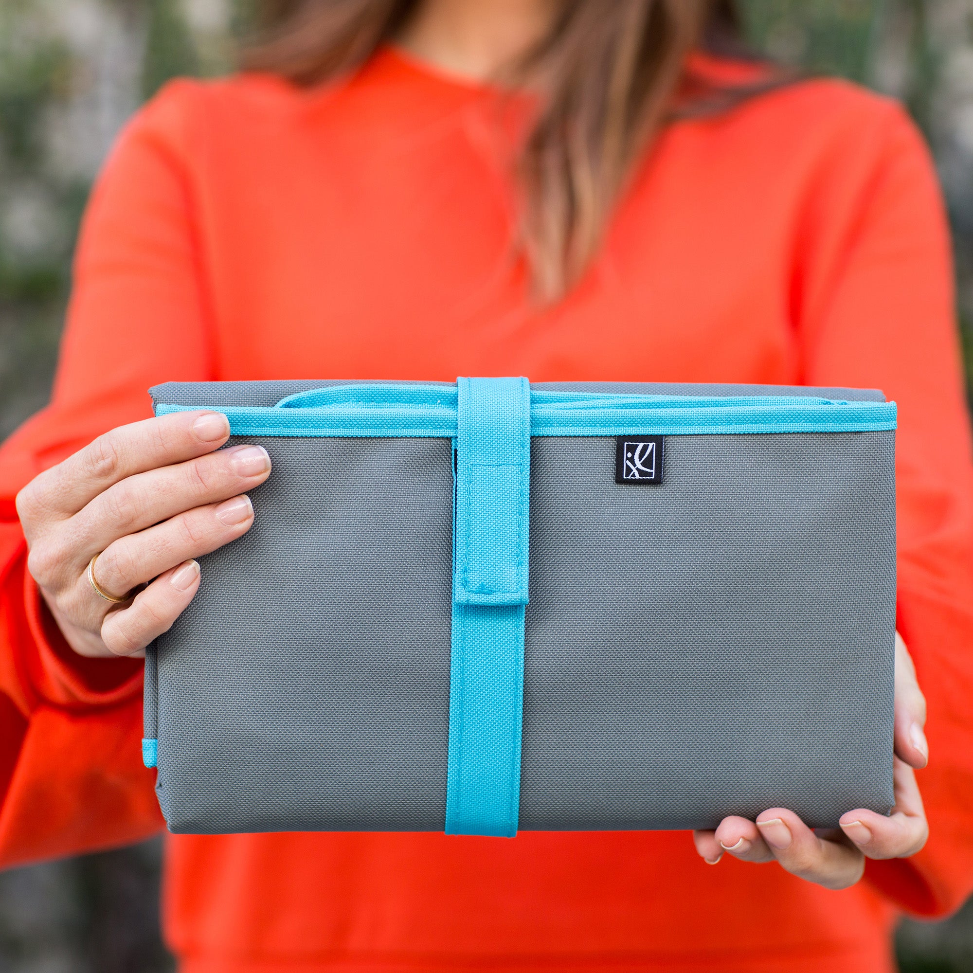 Grey/Teal